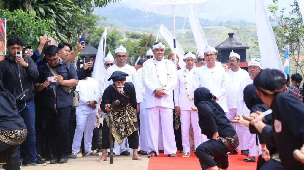 Merajut Sejarah Dan Masa Depan Bupati Bogor Gelar Rapat Hut Di Desa Malasari Tegaskan Pembangunan Inklusif